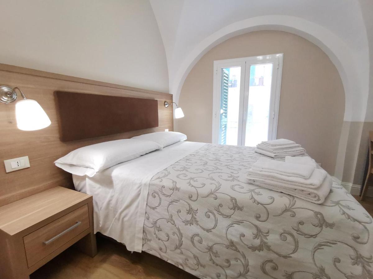 Bed and Breakfast Opera Relais 85 Messina Esterno foto