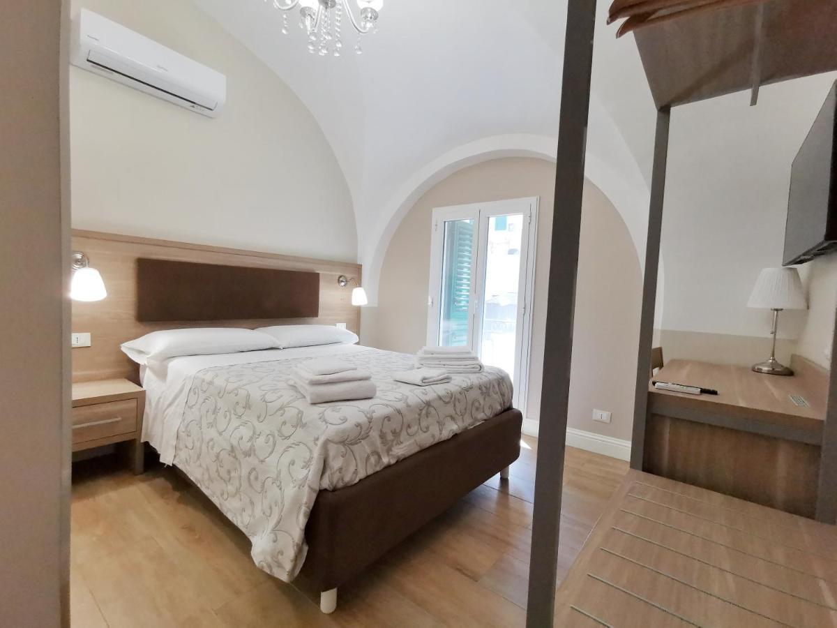 Bed and Breakfast Opera Relais 85 Messina Esterno foto