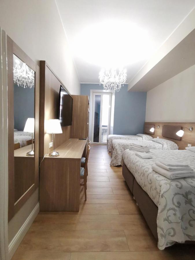 Bed and Breakfast Opera Relais 85 Messina Esterno foto