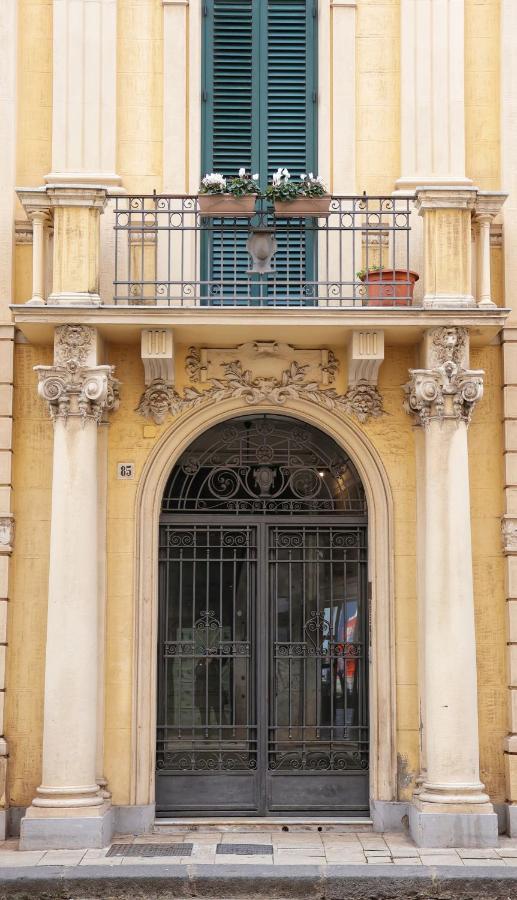 Bed and Breakfast Opera Relais 85 Messina Esterno foto